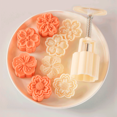 Набор плунжеров для мункейков "Цветы" 4 шт 