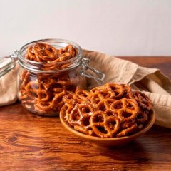 Печенье Брецели мини с солью 90 г 